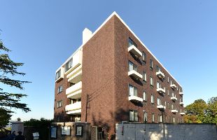 ブラフ１００マンション